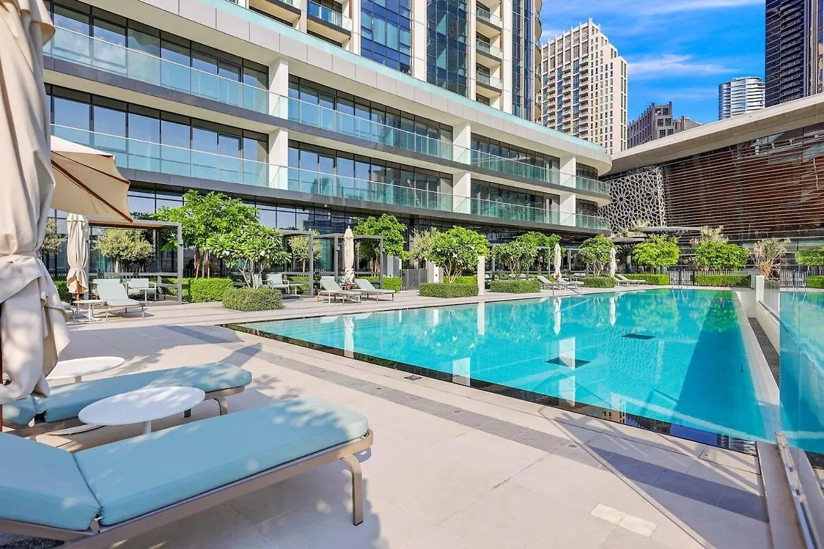 First Class 2Br Luxurious Downtown Bliss Dubai