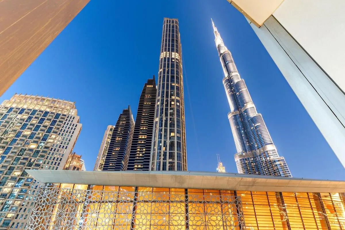 First Class 2Br Luxurious Downtown Bliss Dubai
