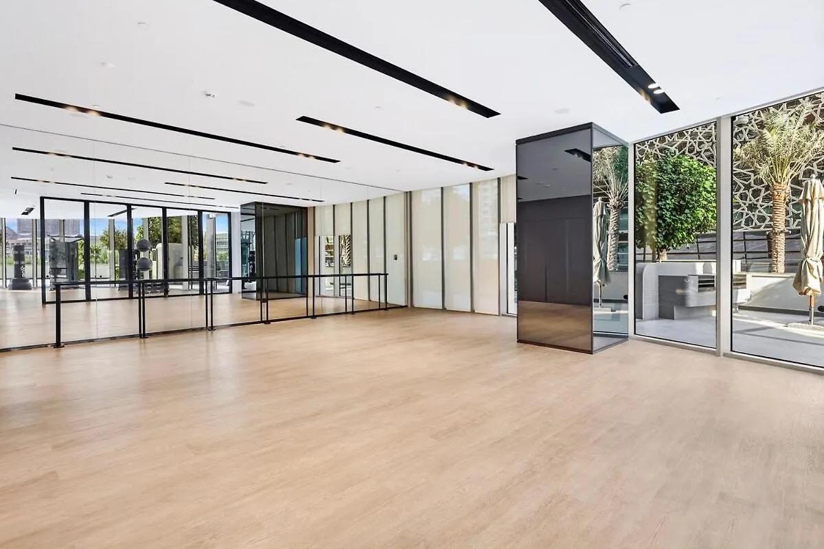 First Class 2Br Luxurious Downtown Bliss Dubai