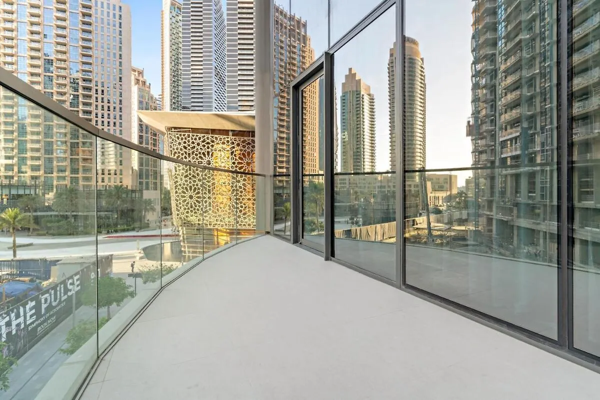 First Class 2Br Luxurious Downtown Bliss Dubai 0*,